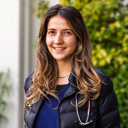 Dr. Leila Amien